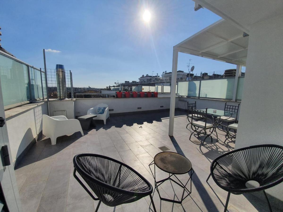 Penthouse 41 In Trastevere With Big Terrace ローマ エクステリア 写真